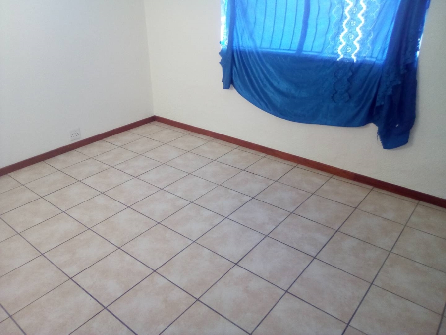 To Let 1 Bedroom Property for Rent in Strand South Western Cape